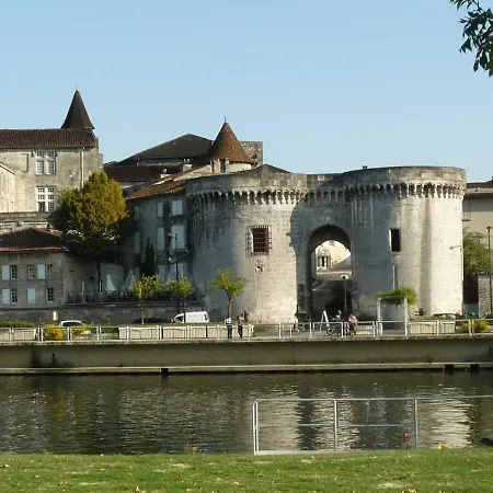 Διαμέρισμα Le Cocon #centre #100m De La Charente